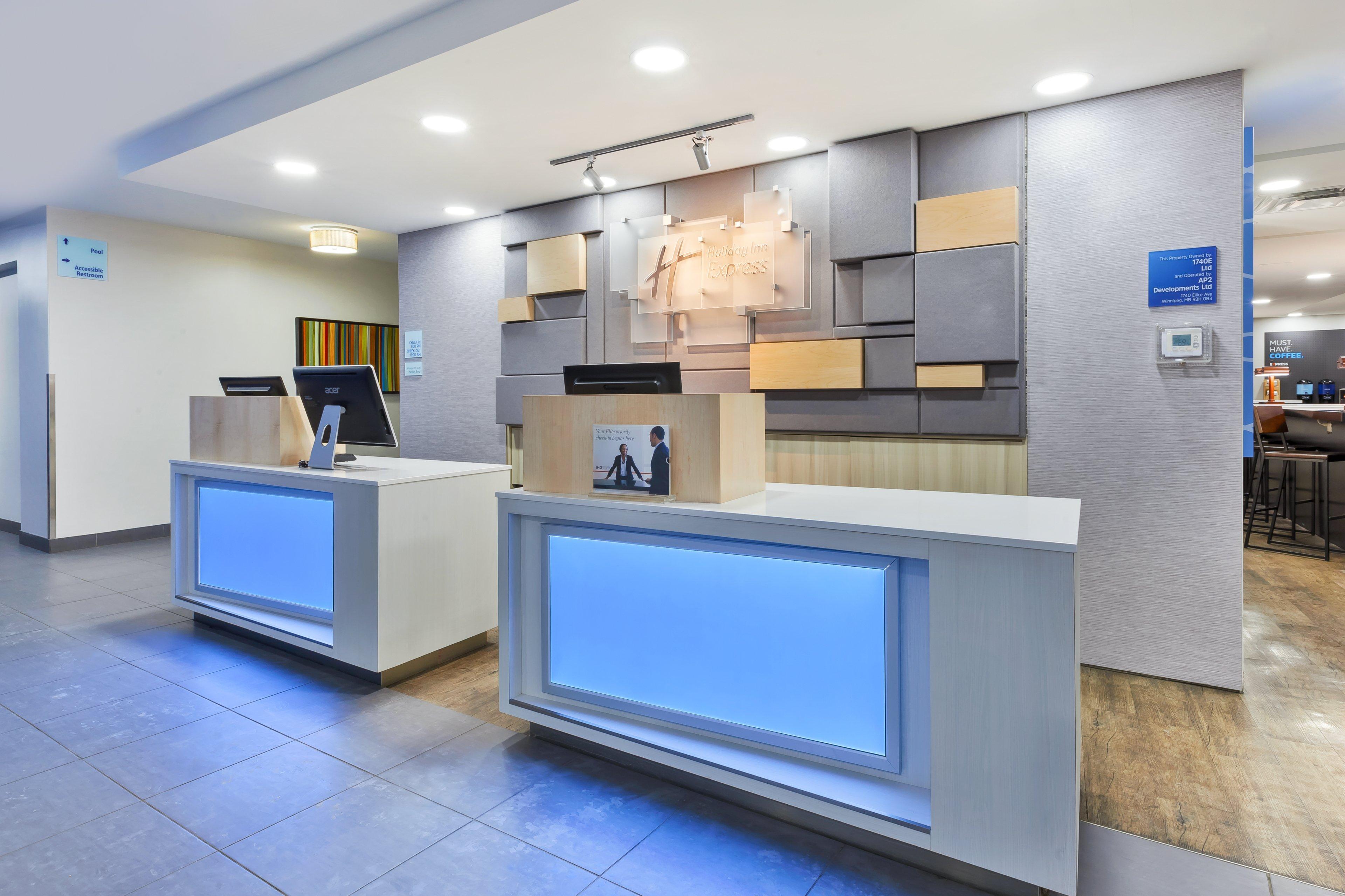 Holiday Inn Express Winnipeg Airport - Polo Park By Ihg Exteriör bild
