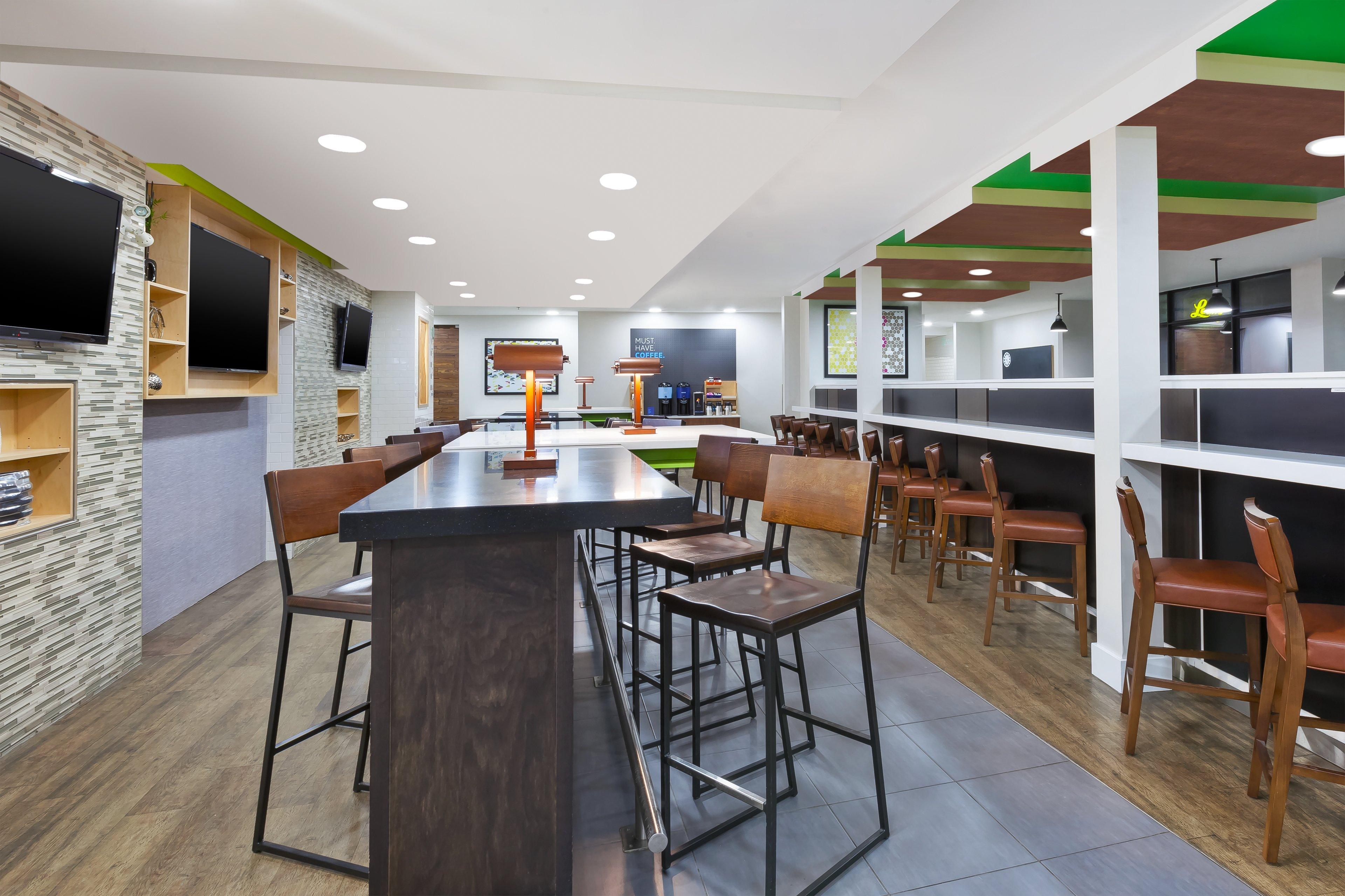 Holiday Inn Express Winnipeg Airport - Polo Park By Ihg Exteriör bild